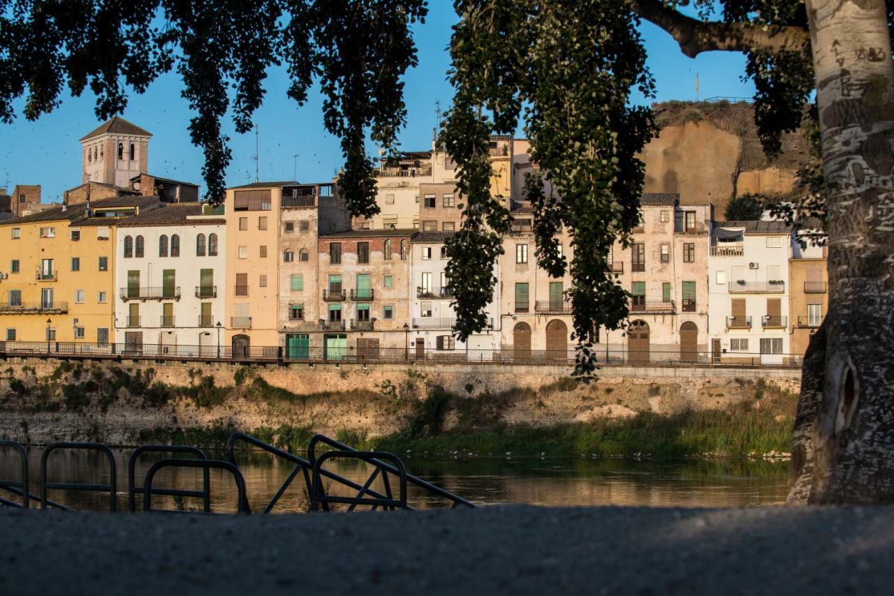 River Ebro Apartments Mora d'Ebre Buitenkant foto