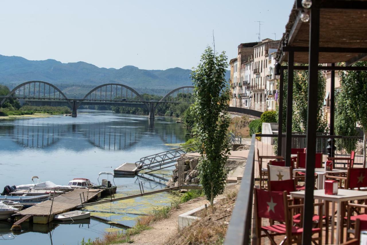 River Ebro Apartments Mora d'Ebre Buitenkant foto